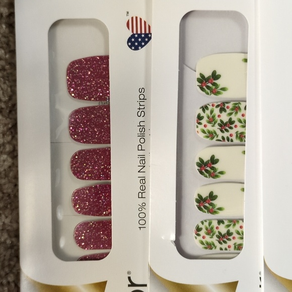 Color Street Xmas bundle berry merry glittersweet just be-claus chile it cool - Picture 3 of 3